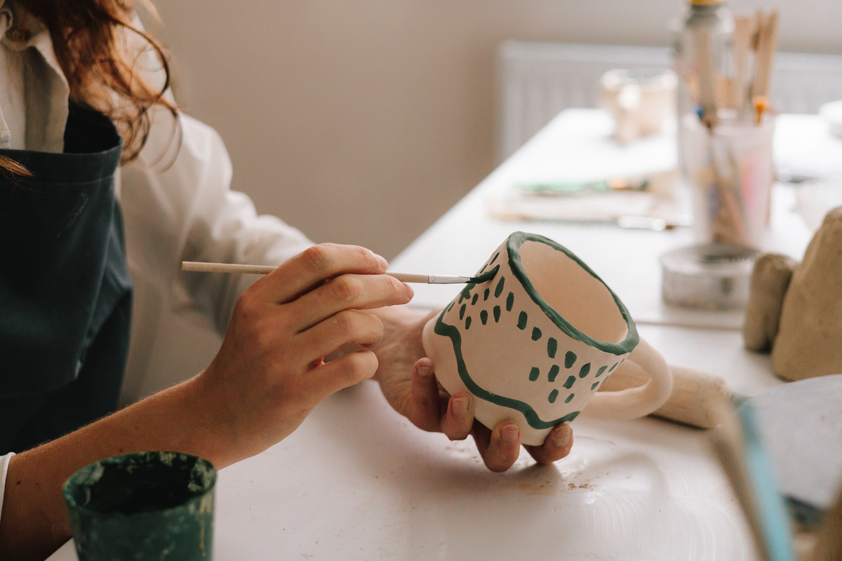 Atelier de peinture sur céramique chez Potinette